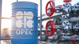 Giá dầu thô tiếp tục gặp sức ép trước tín hiệu nguồn cung yếu