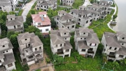 Bộ Xây dựng đề xuất đánh thuế bất động sản bỏ hoang