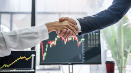 VN-Index trước làn sóng lớn, nhà đầu tư cần tỉnh táo