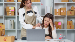 Cuộc chiến sinh tồn của các shop online nhỏ trên sàn TMĐT