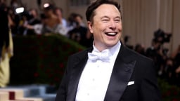 Tỷ phú Elon Musk trở lại ngôi vị người giàu nhất thế giới