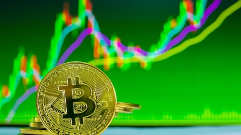 Giá Bitcoin vượt mức 99.000 USD, giới đầu tư lạc quan nhận định  mốc mốc 100.000 USD chỉ là vấn đề thời gian