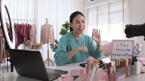 Kiểm tra hoạt động kinh doanh mỹ phẩm trên TikTok, Zalo, Facebook, YouTube... Có dấu hiệu tiêu thụ mỹ phẩm nhập lậu và trốn thuế