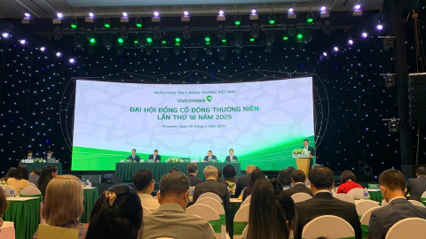 ĐHĐCĐ Vietcombank: Thông qua tăng vốn điều lệ lên gần 89.000 tỷ đồng, bầu bổ sung thành viên HĐQT