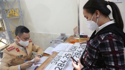 Lệ phí cấp chứng nhận đăng ký, biển số xe mới nhất có mức cao nhất là 20 triệu đồng