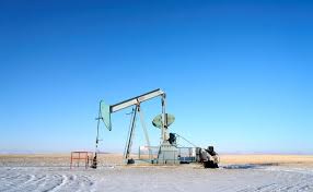 Giá dầu Brent, WTI xuống mức thấp nhất kể từ đầu tháng 6