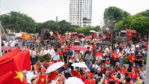 Tổng hợp luyện DIỄU BINH, DIỄU HÀNH: 'Nhuộm đỏ' các tuyến phố Thủ đô chờ đón những bước chân oai hùng