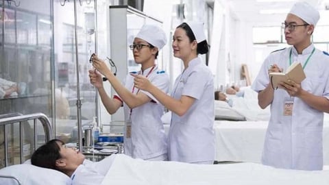 Tin vui cho bác sĩ mới ra trường, lương khởi điểm tăng từ năm 2026