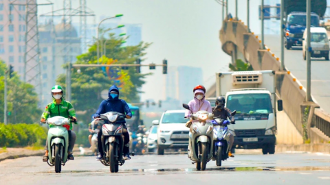 Thời tiết hôm nay: Miền Bắc và miền Trung nắng nóng gay gắt, có nơi 40 độ C