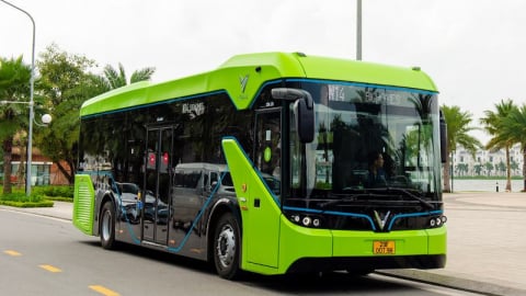 Hà Nội sẽ hỗ trợ 70% lãi vay trong 10 năm cho ai làm xe buýt điện