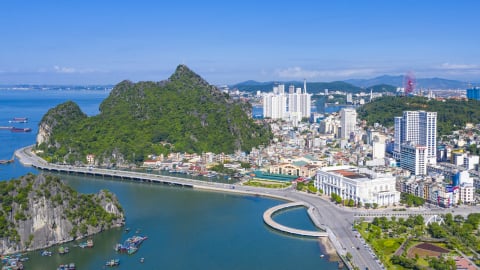 Khởi công tuyến đường bao biển hơn 2.600 tỷ ở Quảng Ninh có 5 đài ngắm cảnh vịnh Cửa Lục
