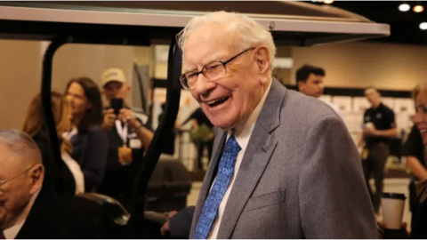 Tỷ phú Warren Buffett 'bỏ túi' 26 tỷ USD từ đầu tư chứng khoán, sở hữu núi tiền mặt 150 tỷ USD