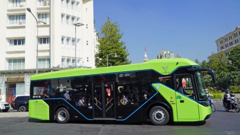 ADB huy động gói tài trợ 135 triệu USD cho VinFast để sản xuất xe buýt điện