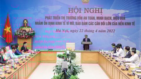 Thủ tướng: Tại sao vẫn để xảy ra các trường hợp thao túng thị trường?