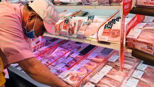 CPI tháng 2 tăng 0,34% do giá thịt lợn, giá thuê nhà