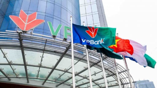 VPBank đặt mục tiêu lãi gần tỷ USD, chia cổ tức bằng tiền, FE Credit tăng trưởng 3 chữ số
