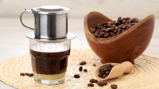 Giá ca cao tăng vọt, thị trường cà phê chìm trong sắc đỏ
