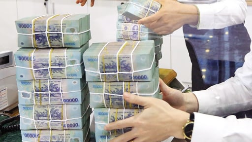 Lãi suất huy động giảm, người dân vẫn gửi tiền vào ngân hàng nhiều kỷ lục đạt gần 7,5 triệu tỷ