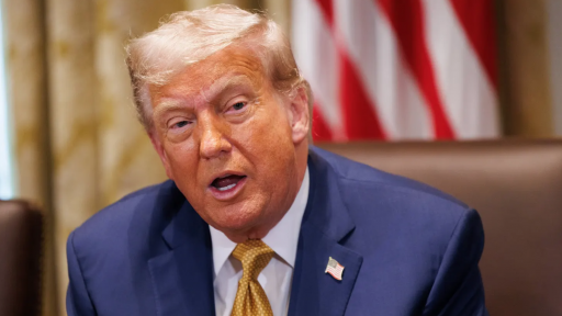 Trump đe dọa sẽ áp thuế lên tới 200% đối với dược phẩm 