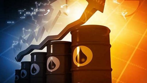 Giá dầu đi lên mức cao nhất một tháng