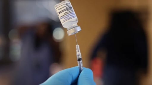 Vaccine Covid-19 mới của Pfizer, Moderna và Novavax có khả năng chống lại biến thể Eris