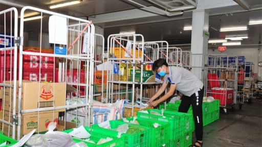 Hà Nội: Đơn hàng online của siêu thị tăng 2-5 lần