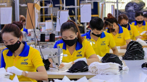 Người lao động làm thêm tối đa 60 giờ/tháng, không quá 300 giờ/năm