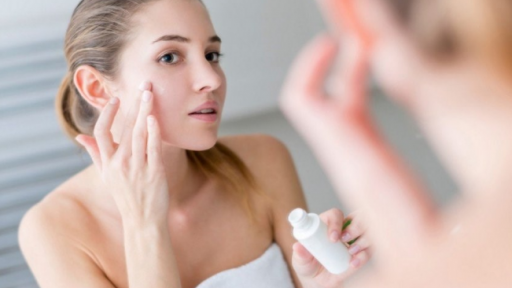 Thị trường kem chống nắng: Hàng giả trôi nổi, tác hại ra sao?