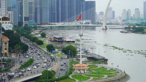 Tập đoàn nào đề xuất làm tuyến đường ven sông và tuyến metro theo hình thức BT tại TP HCM?