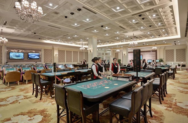 Ông chủ casino Royal Hạ Long lại báo lỗ