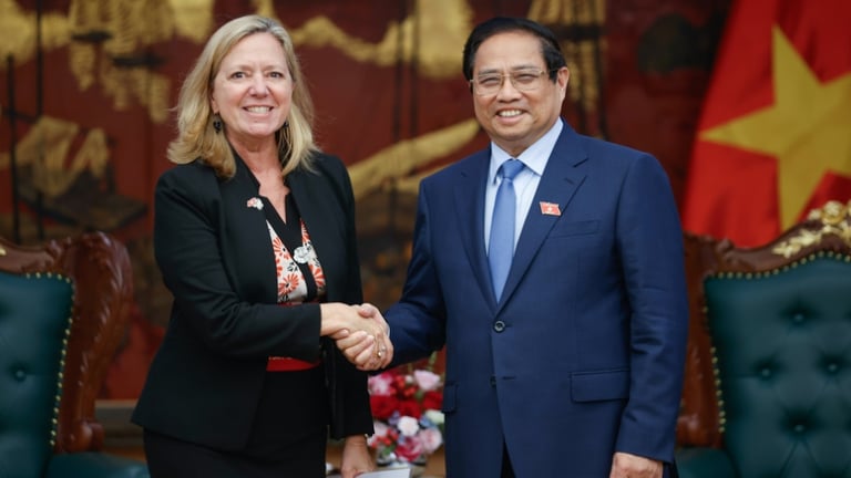 Thủ tướng đề nghị World Bank hỗ trợ vốn để Nam triển khai đường sắt cao tốc Bắc-Nam 67 tỷ USD

