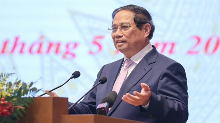 Thủ tướng: Giải quyết xong các yêu cầu, khó khăn của doanh nghiệp trong vòng 2 tuần