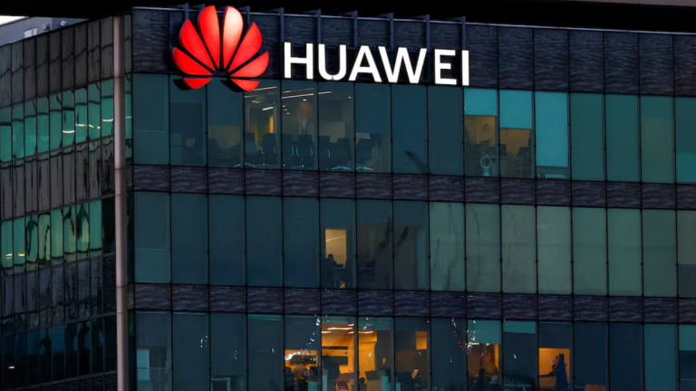 Huawei thừa nhận chip tụt hậu một thế hệ so với Mỹ nhưng đang tìm cách vượt qua
