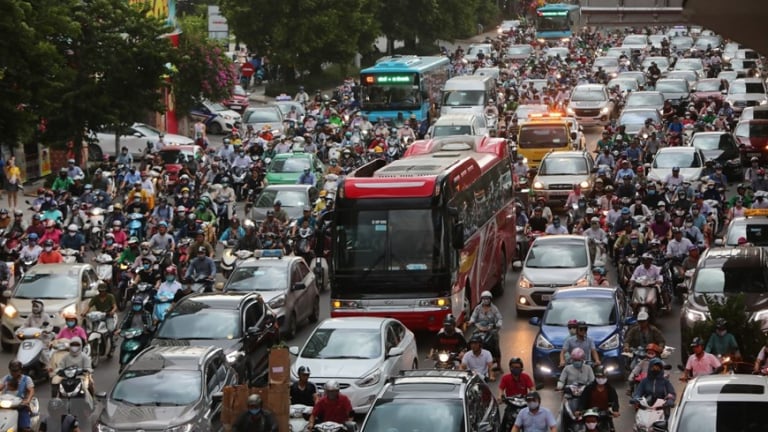 Đề xuất lùi thời gian áp tiêu chuẩn khí thải mức cao với xe ô tô