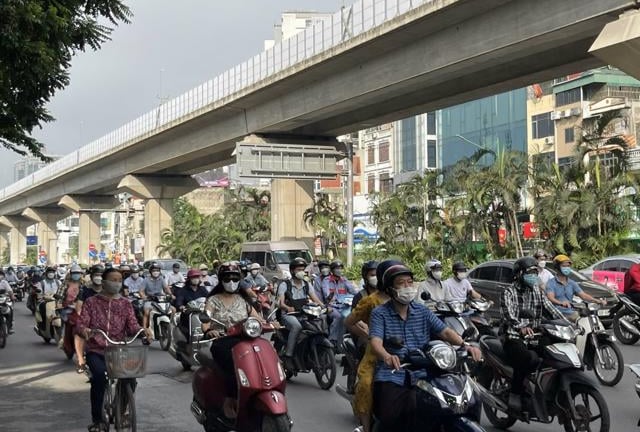 Hà Nội thành lập tổ công tác tham mưu chuyển đổi phương tiện giao thông xanh