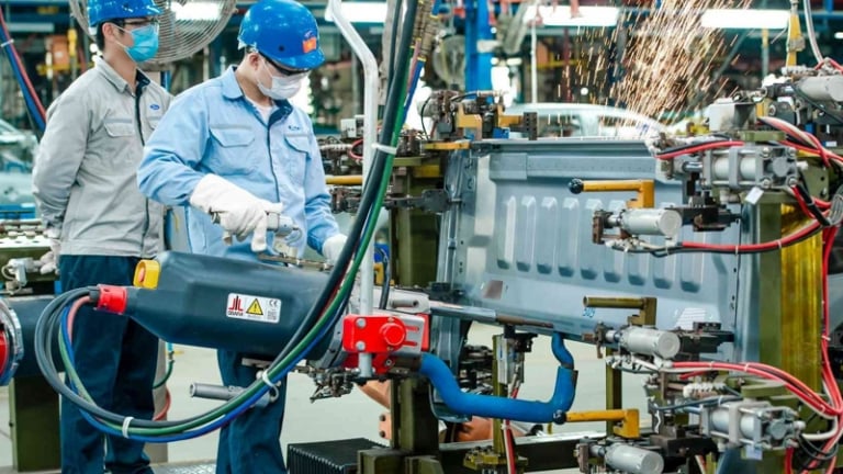 PMI bật tăng trên 50 điểm sau ba tháng liên tiếp dưới ngưỡng