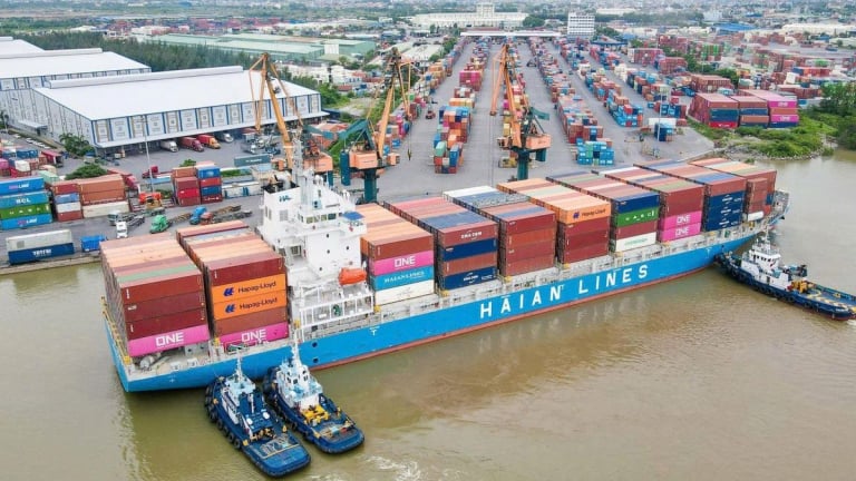 Xếp dỡ Hải An (HAH) đầu tư thêm 193 tỷ đồng vào liên doanh tàu biển