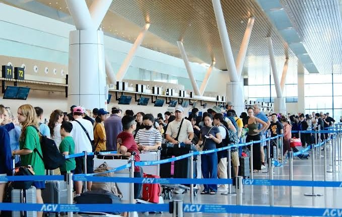 Chậm, hủy chuyến bay, hãng hàng không phải hoàn tiền vé cho khách không quá 45 ngày
