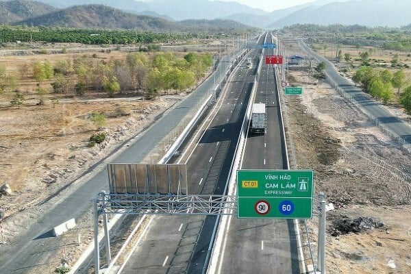 Chi tiết mức thu phí cao tốc Cam Lâm - Vĩnh Hảo từ ngày 28/5
