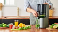 Máy ép chậm và máy ép thường: Đâu là lựa chọn đáng tiền?