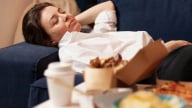 Sau 5 giờ chiều, đừng làm 4 điều này nếu muốn giảm nguy cơ đột quỵ