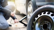 Thay cả 4 lốp xe ô tô cùng lúc có tốt không hay chỉ phí tiền?