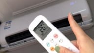 Bật điều hòa khi trời mưa bão ảnh hưởng gì không?