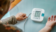 Cách chọn máy đo huyết áp nhiều chức năng, dễ dùng, giá lại hợp lý