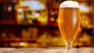 Khám phá bí mật nhận biết chất lượng bia qua '3 dòng chữ' 