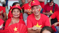 Người dân nhận quà 100.000 đồng dịp Quốc khánh bằng cách nào?