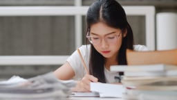 Làm sao để không bị áp lực 'cuốn đi' trước mỗi mùa thi?