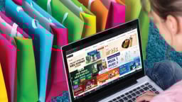 Vì sao vừa nói chuyện mua hàng, chưa đầy 10 phút sau Facebook, Tiktok đã hiện đầy quảng cáo?