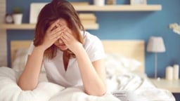 Buổi tối bật điều hòa hay quạt máy để tốt cho sức khỏe?