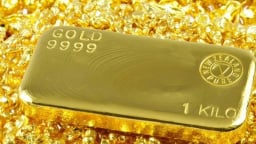 Vàng neo mốc hơn 123 triệu đồng/lượng ngay phiên đầu tuần